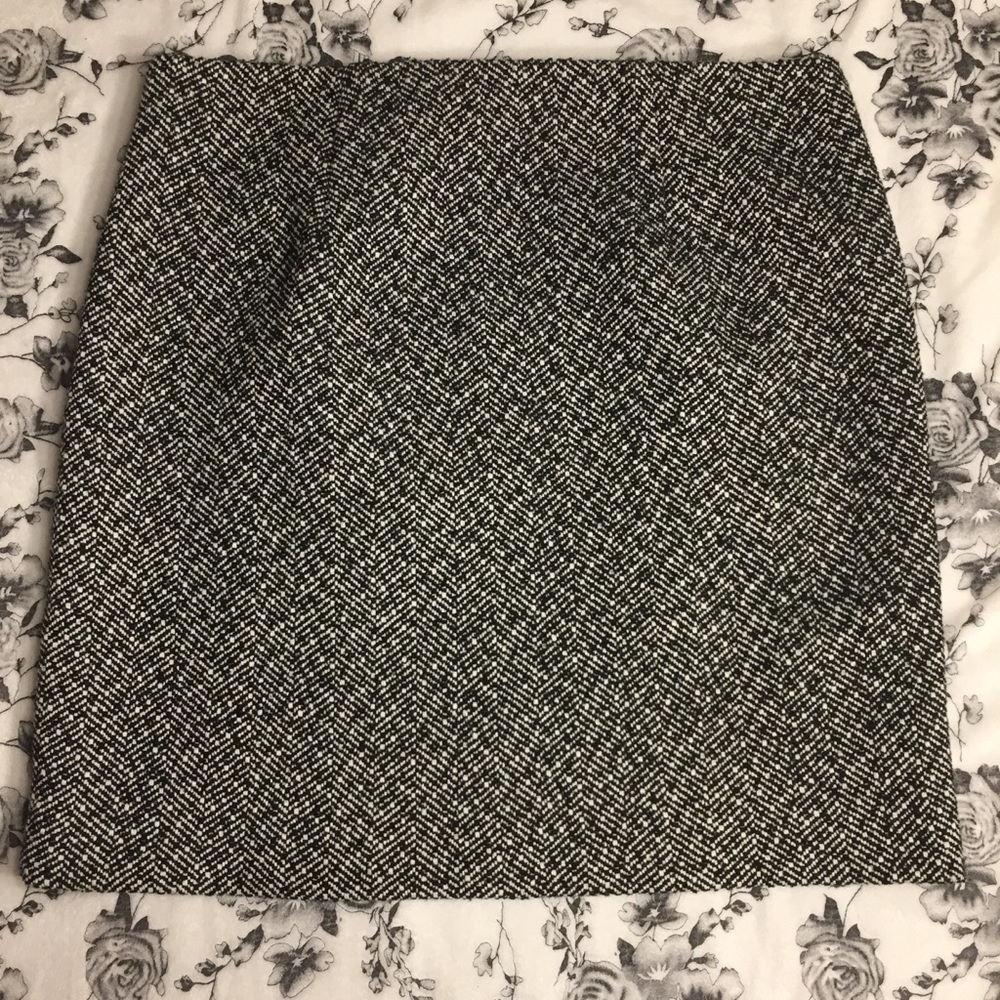 White House Black Market | Tweed Mix Boot Skirt - Picture 2 of 8